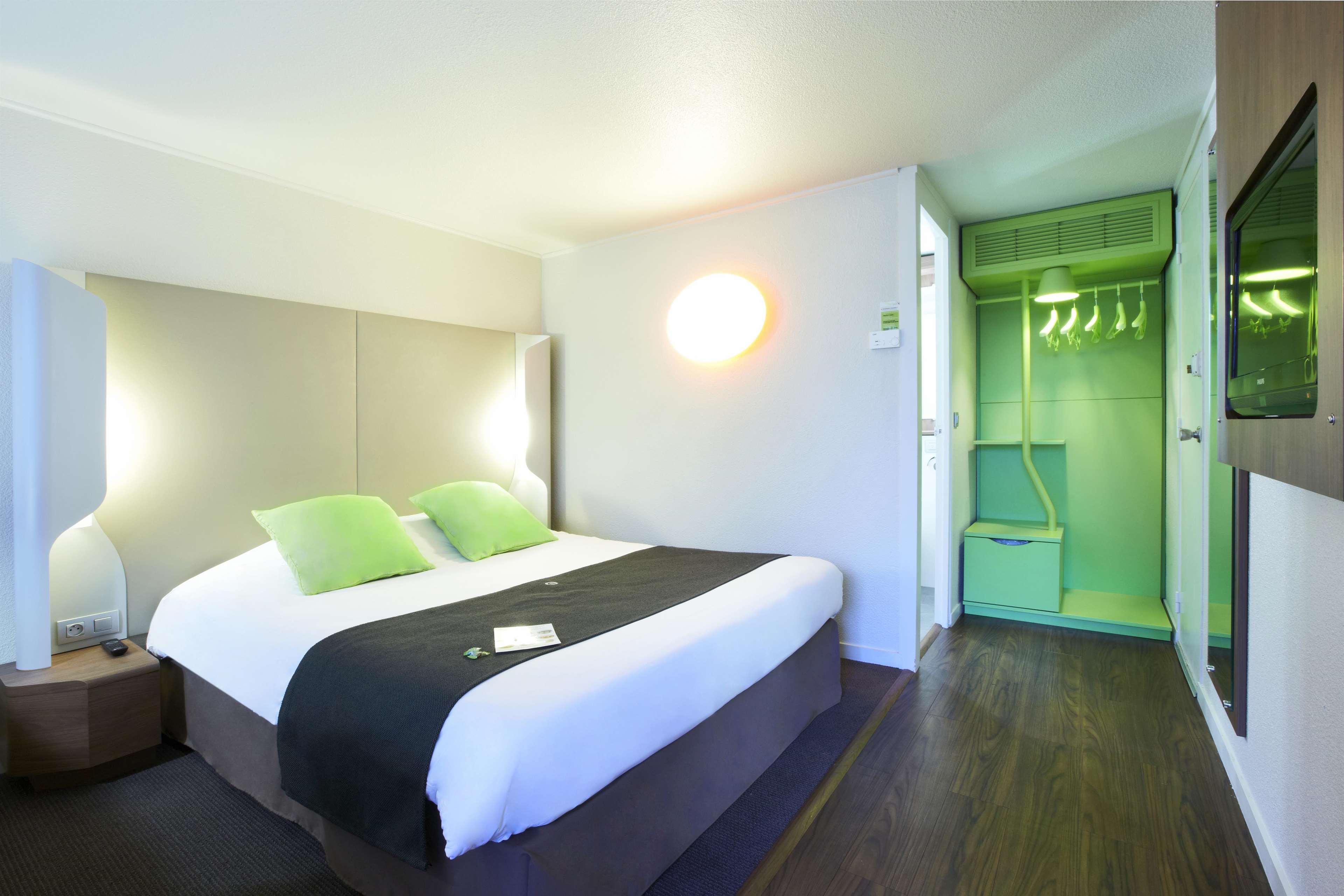 Campanile Montbeliard - Sochaux Hotel Ngoại thất bức ảnh