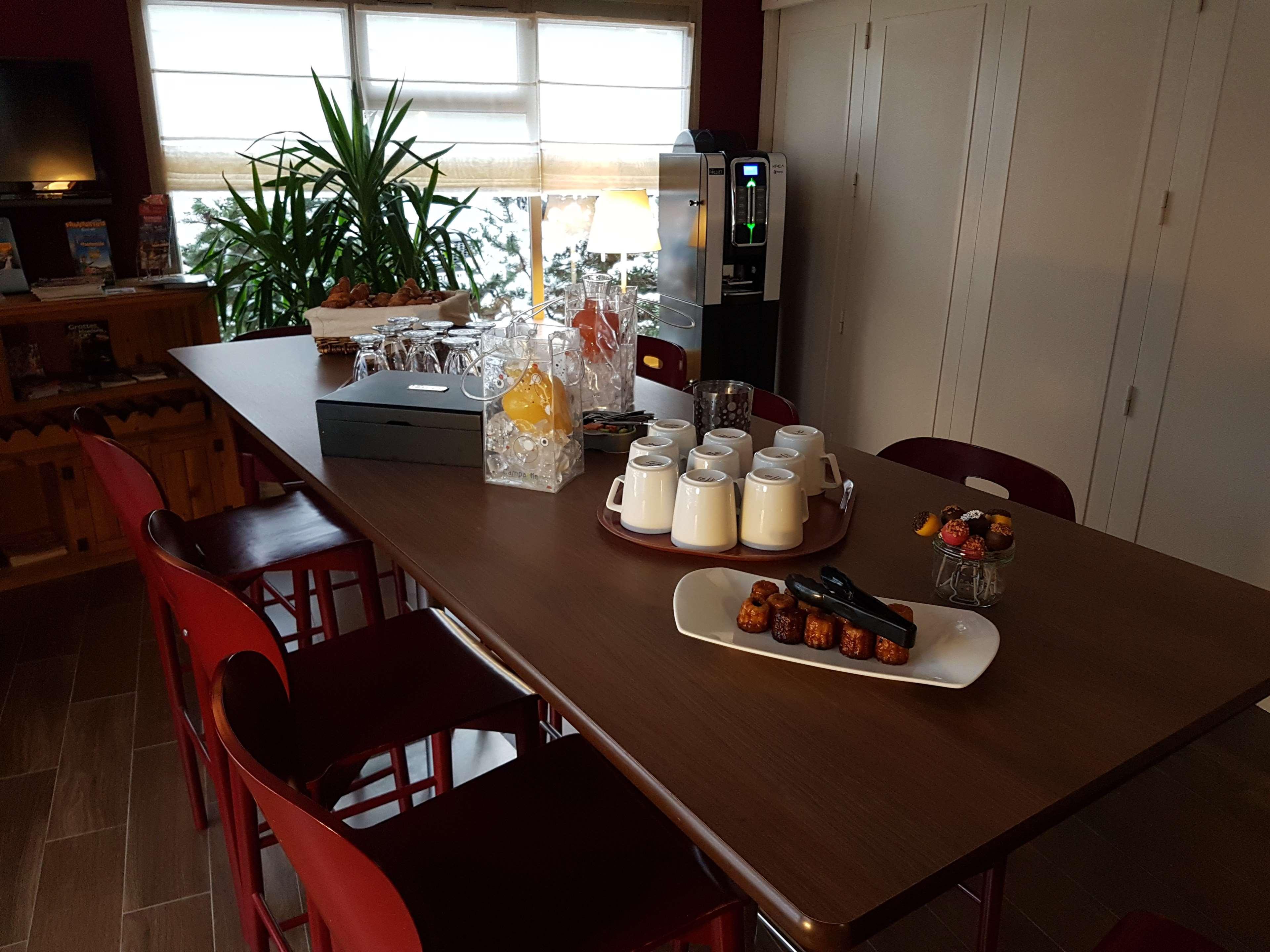 Campanile Montbeliard - Sochaux Hotel Ngoại thất bức ảnh