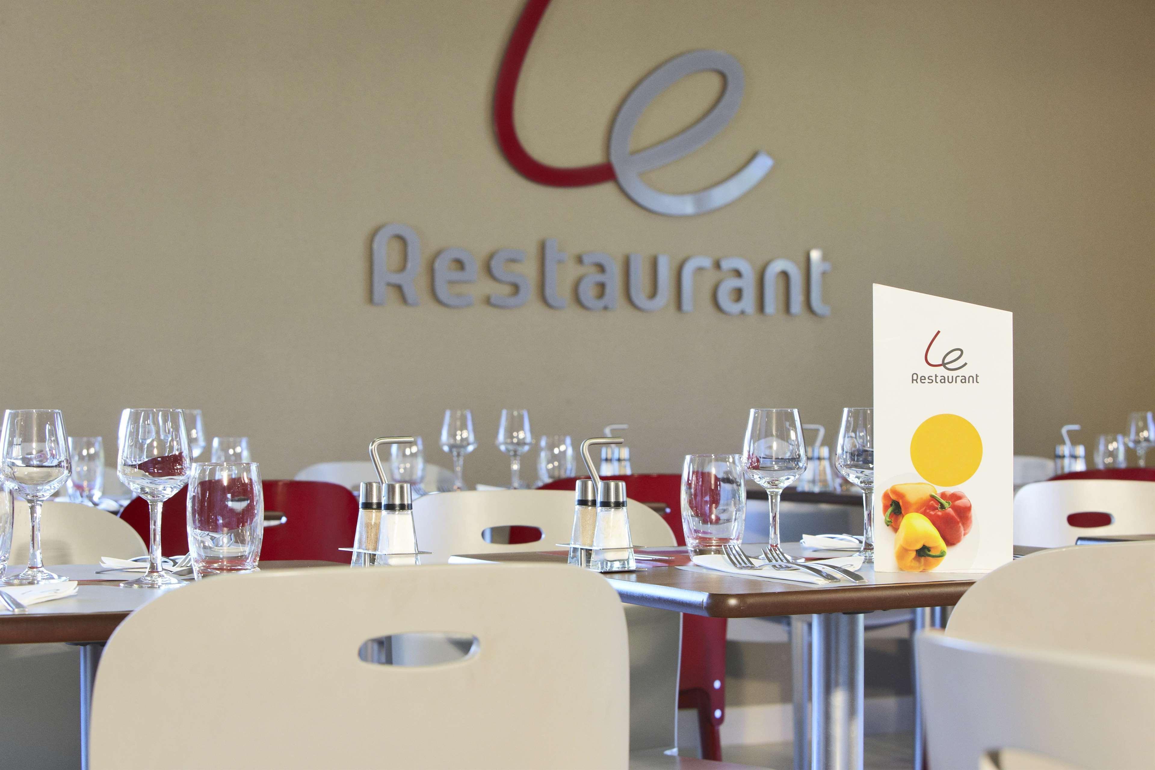 Campanile Montbeliard - Sochaux Hotel Ngoại thất bức ảnh