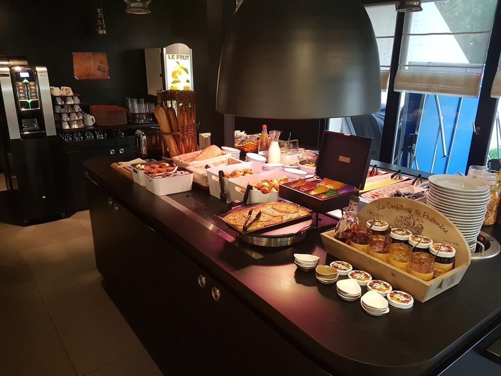 Campanile Montbeliard - Sochaux Hotel Ngoại thất bức ảnh